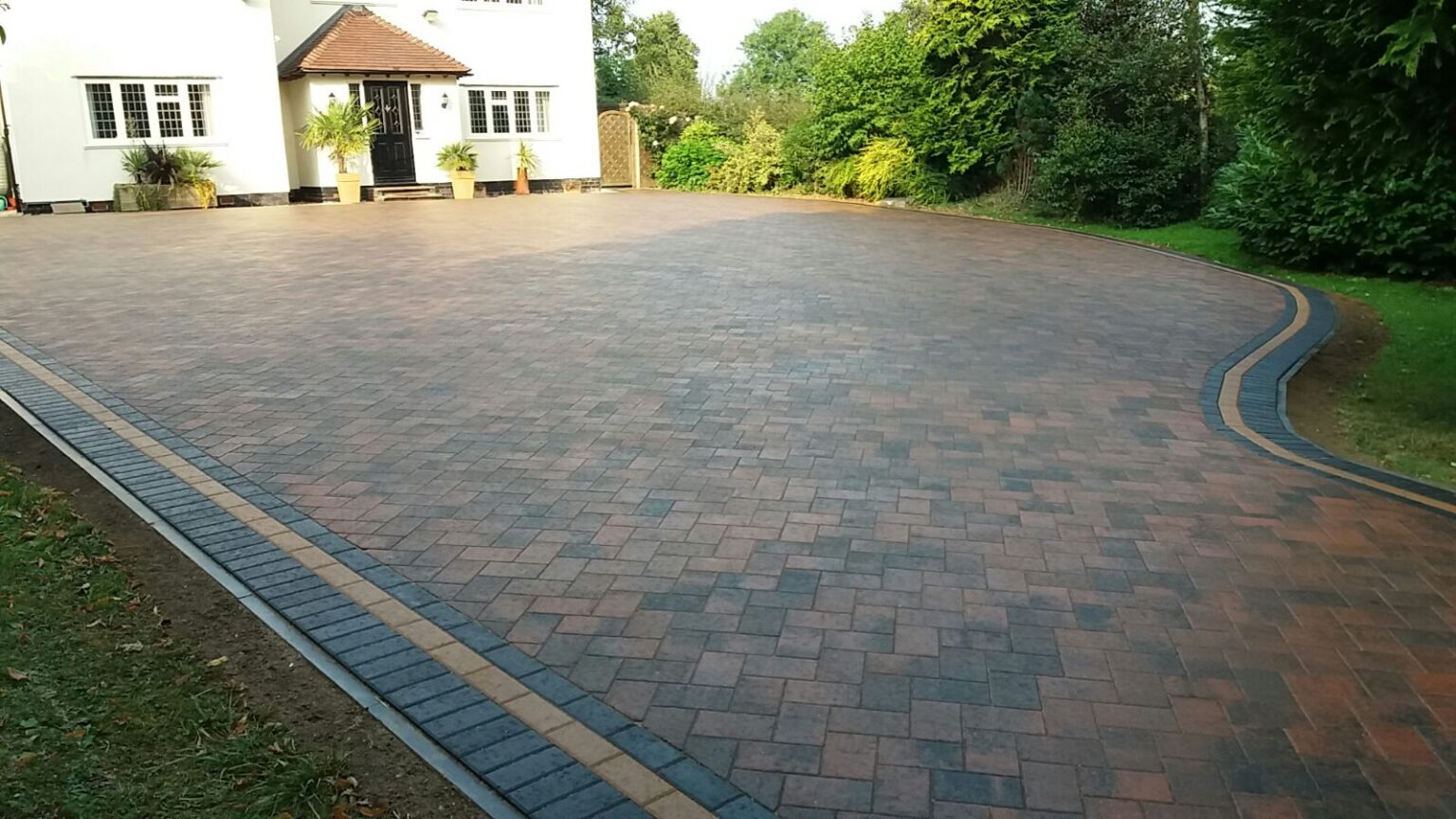 Common Colour Schemes in Block Paved Drives